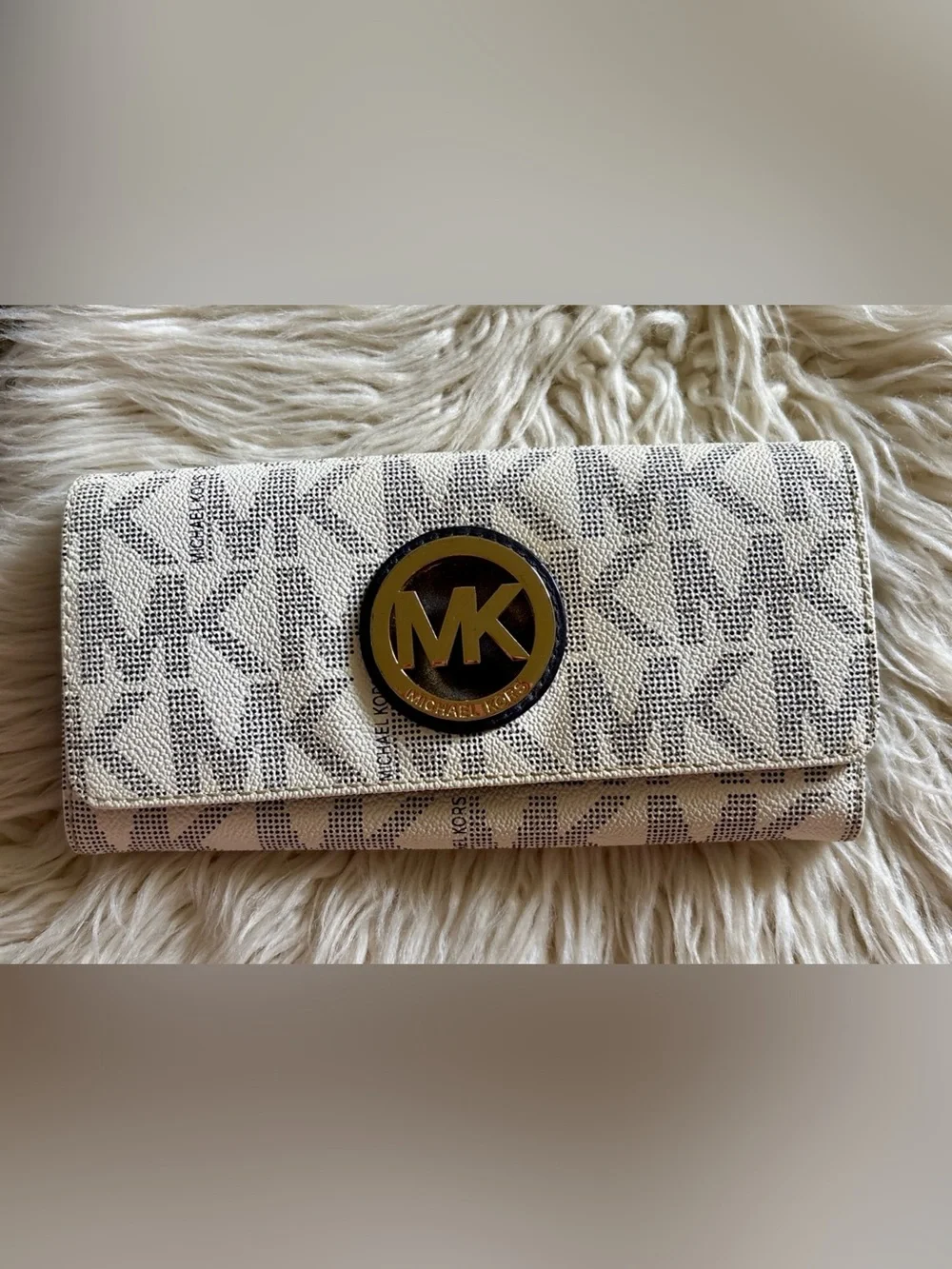 Michael Kors Vanilla Signature MK Logo Fulton Flap Continental Wallet Clutch EUC